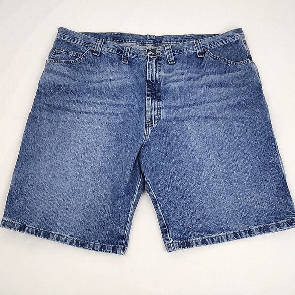 Wrangler Denim Carpenter Style Denim Shorts 100% Cotton. Size 46. - Picture 1 of 6